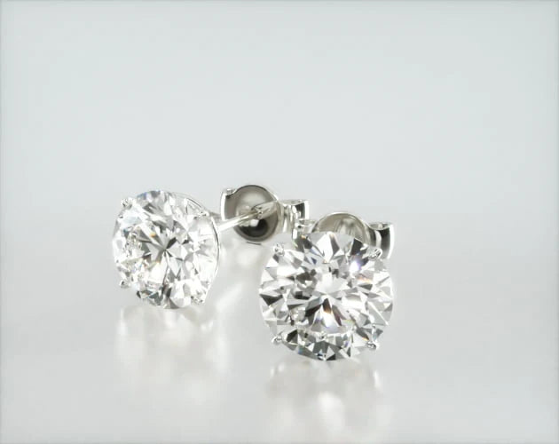 Brinco De Diamante Feminino Ouro 18k Solitario Brilhante 200 Pts o par