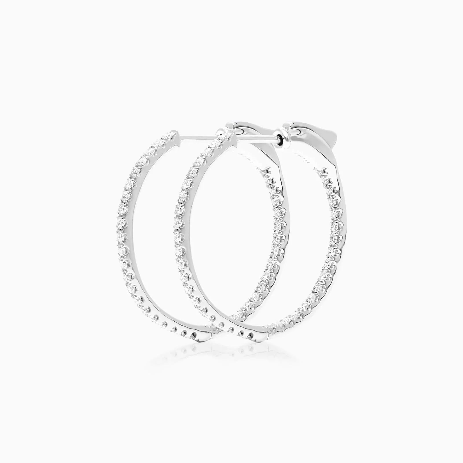 Brinco de Ouro Branco 18k Argola Com Diamantes 0,50 Pts o Par
