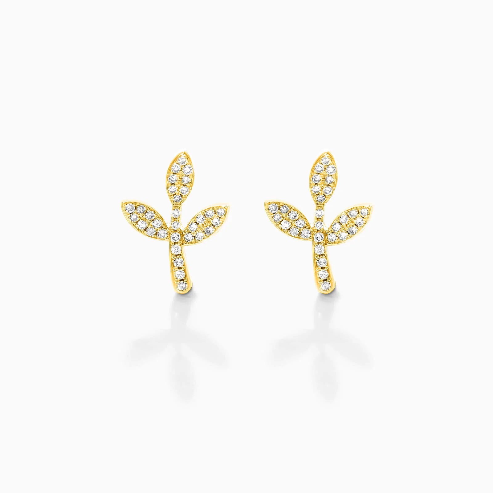 Brinco De Ouro 18k Feminino Três Folhas c/ Diamantes Delicado