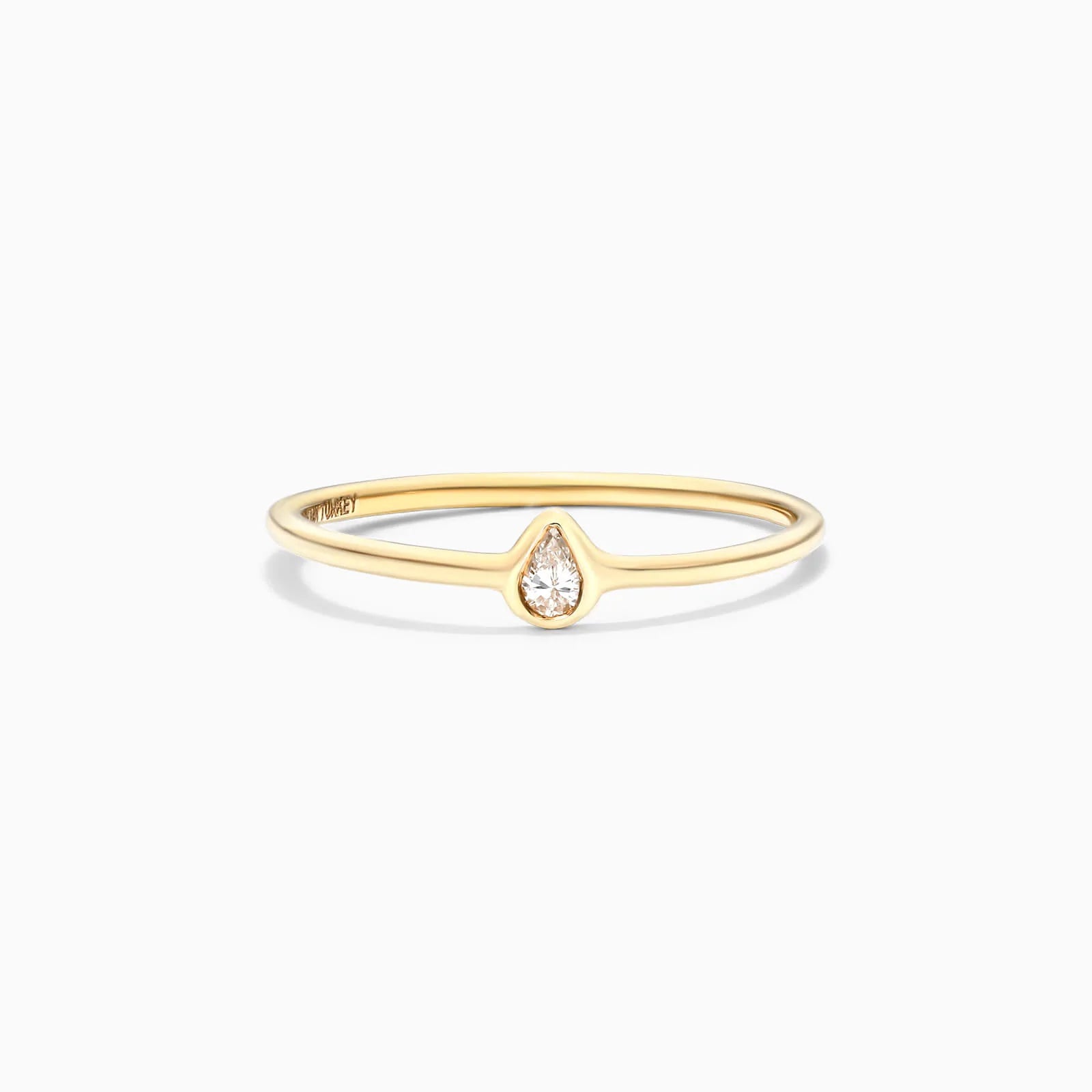 Anel De Ouro Amarelo 18k c/ Moldura e Diamante Solitario
