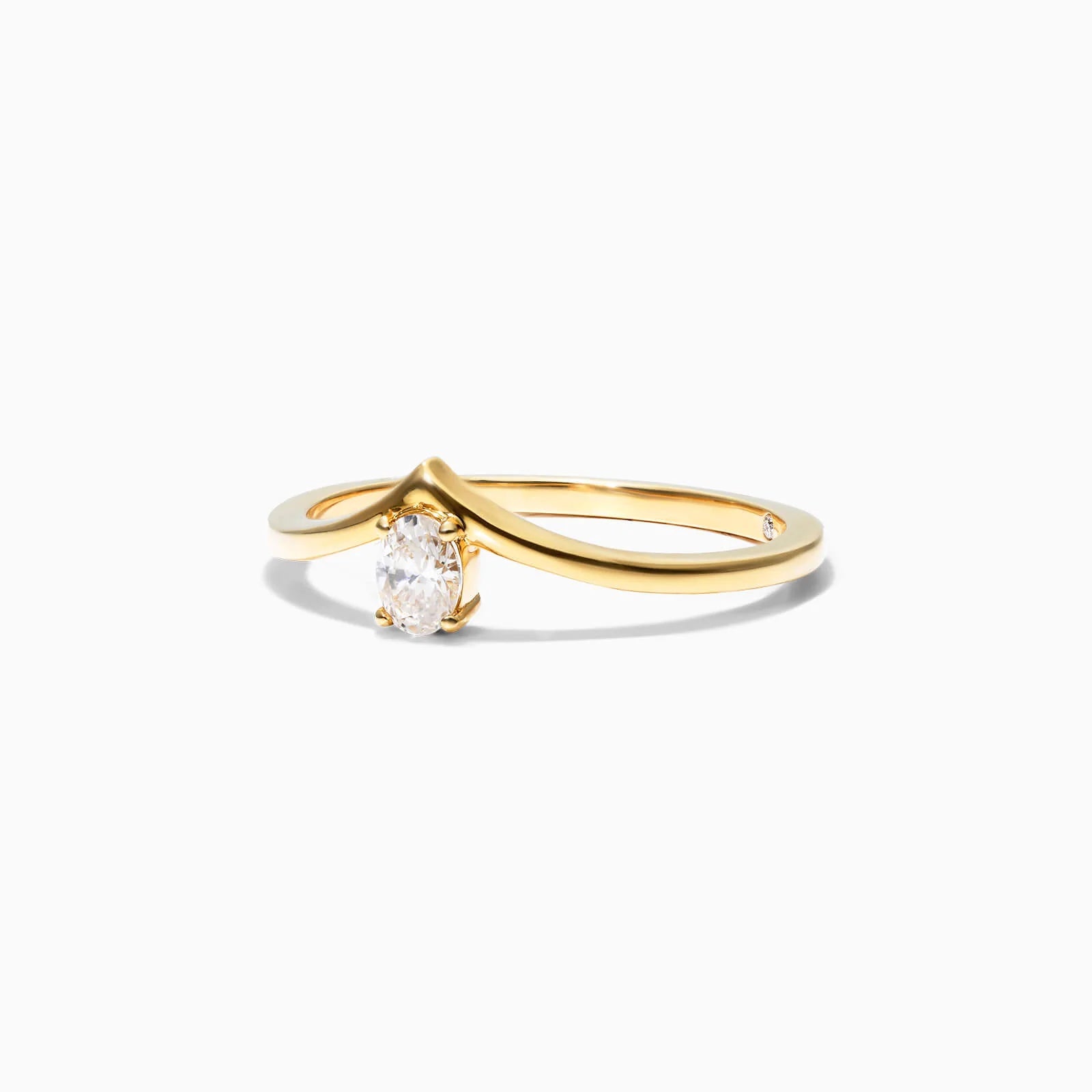 Anel De Ouro Amarelo 18k Em V De Luxo Diamante Solitario Queen