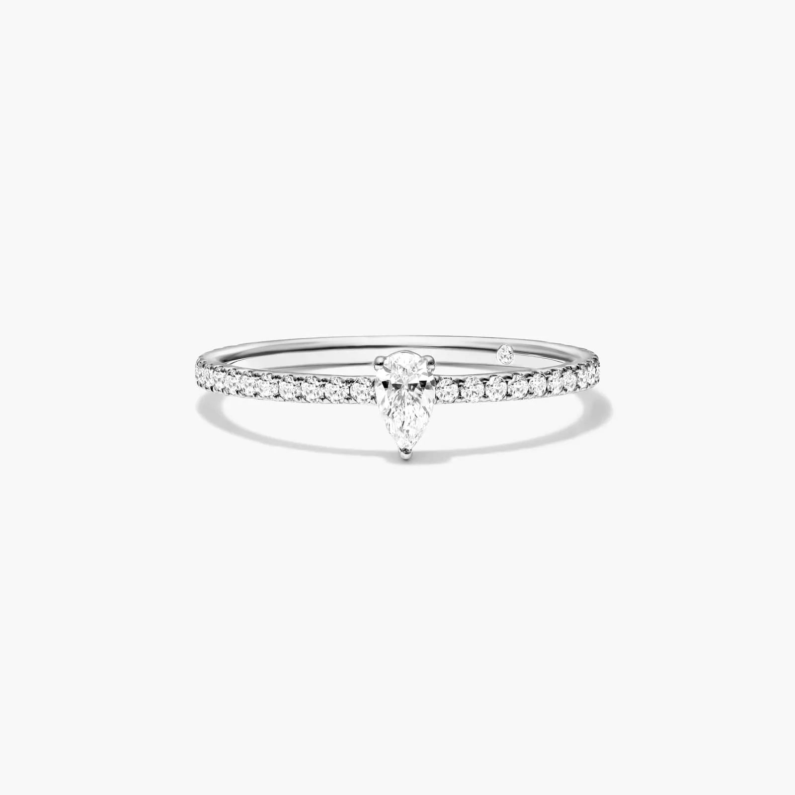 Anel De Ouro 18k Noivado C/ Diamantes Brilhantes