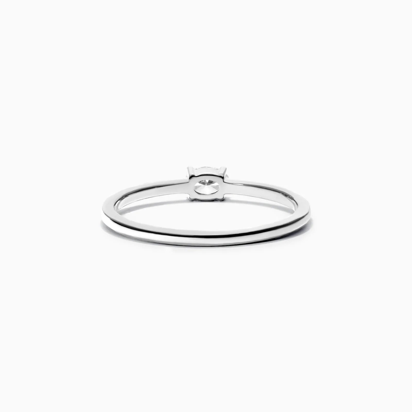 Anel De Ouro Branco 18k Delicado Diamante Oval Solitario