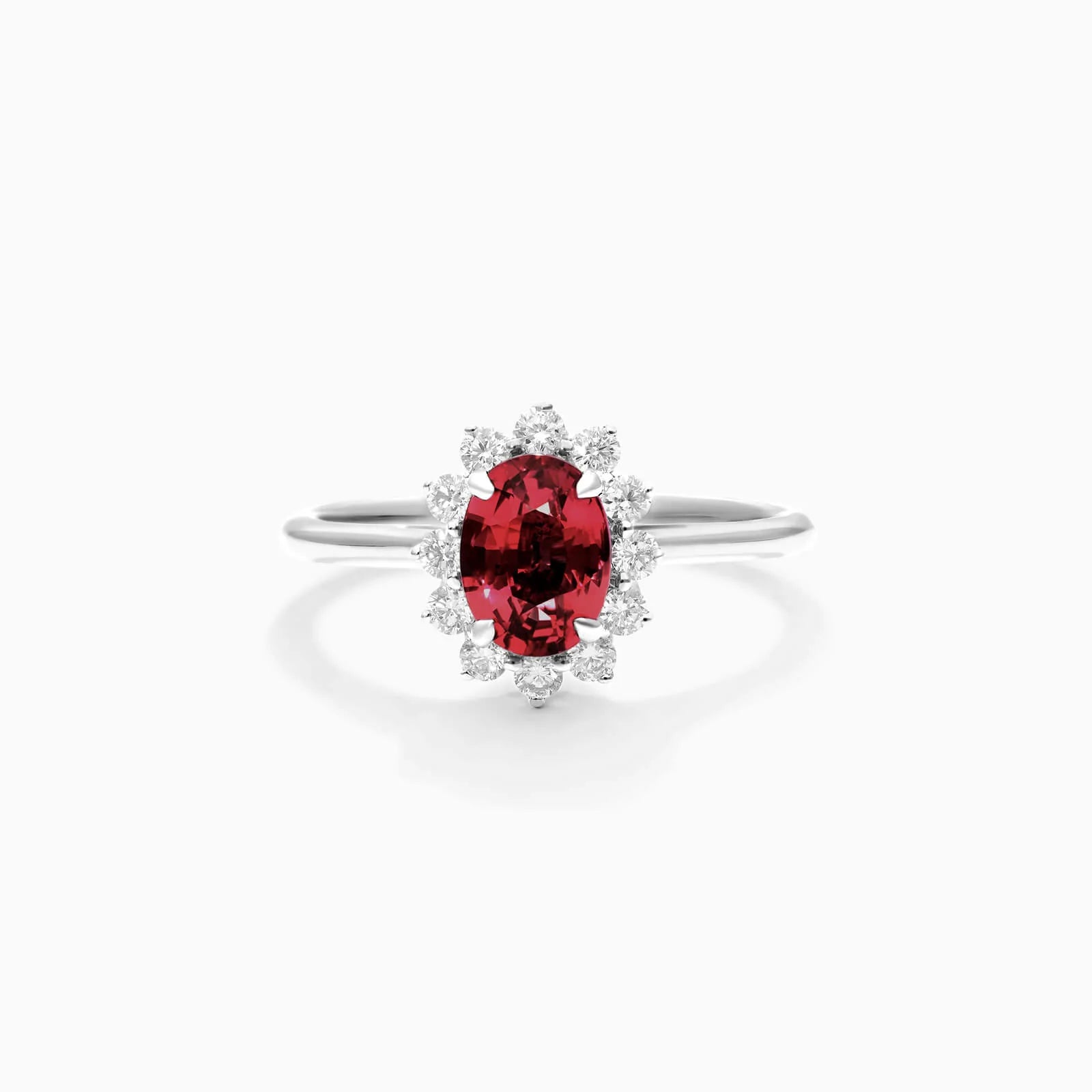 Anel De Rubi Em Ouro 18k C/ Diamantes Brilhantes