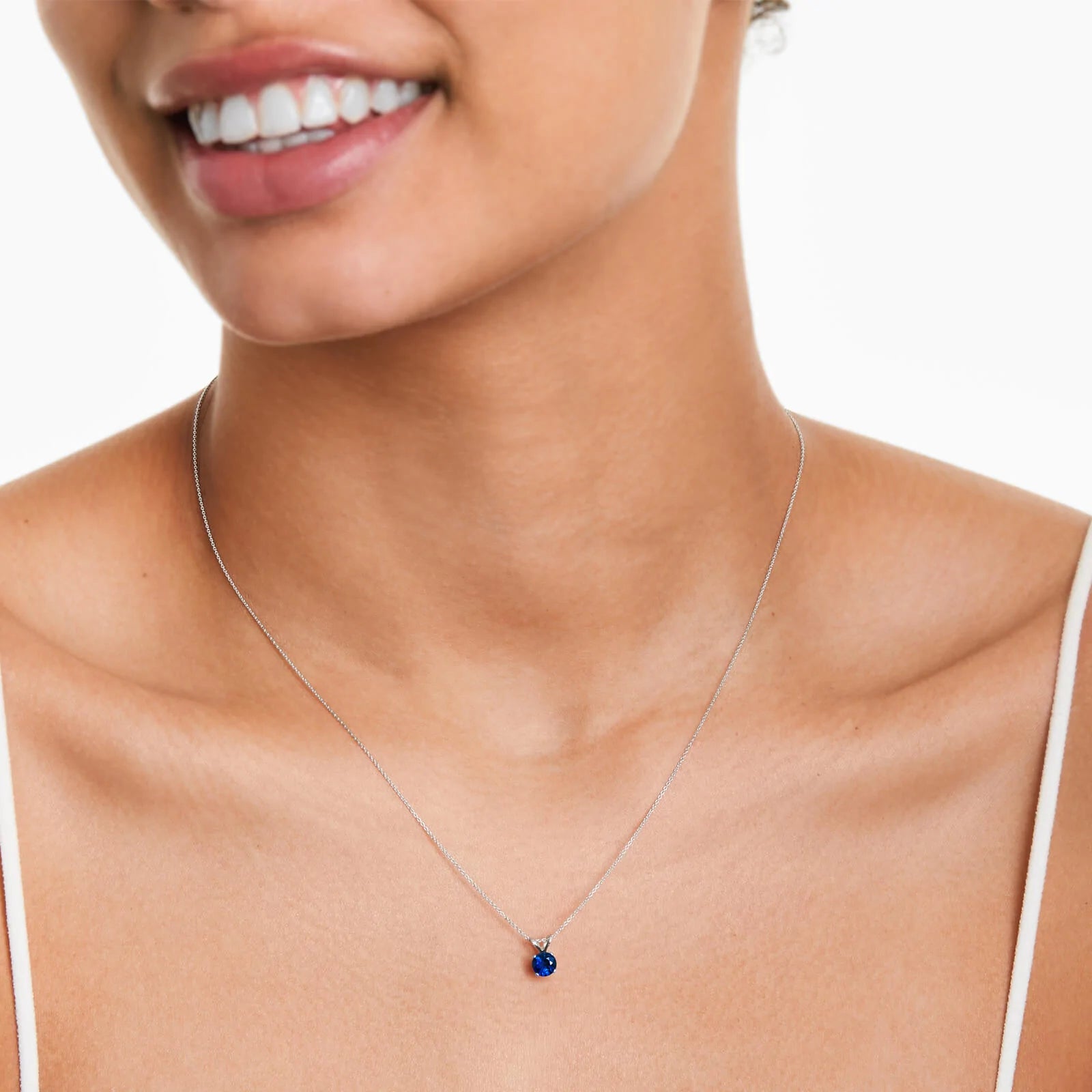 Colar Corrente Feminina em Ouro Branco 18k C/ Safira Azul Solitaria