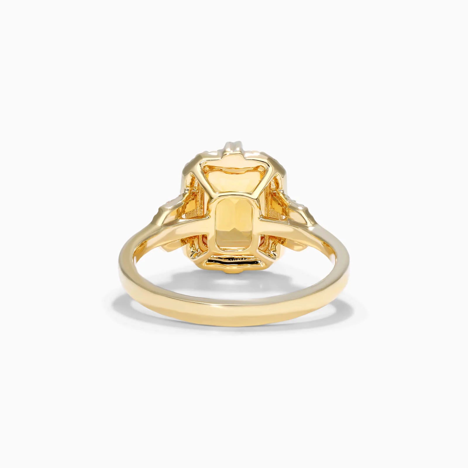 Anel De Noivado em Ouro 18k Solitario Citrino e Diamantes Brilhantes