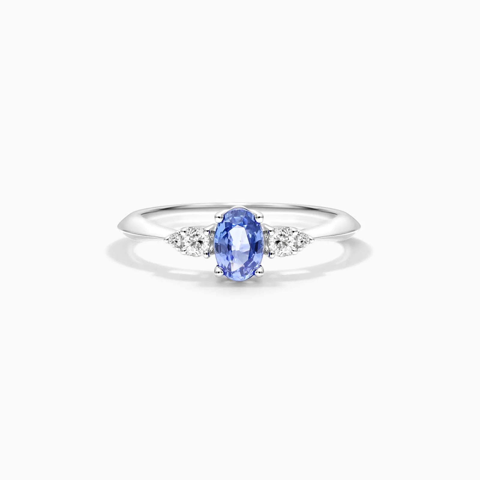 Anel De Ouro 18k Elsa C/ Safira Azul Solitario e Diamantes