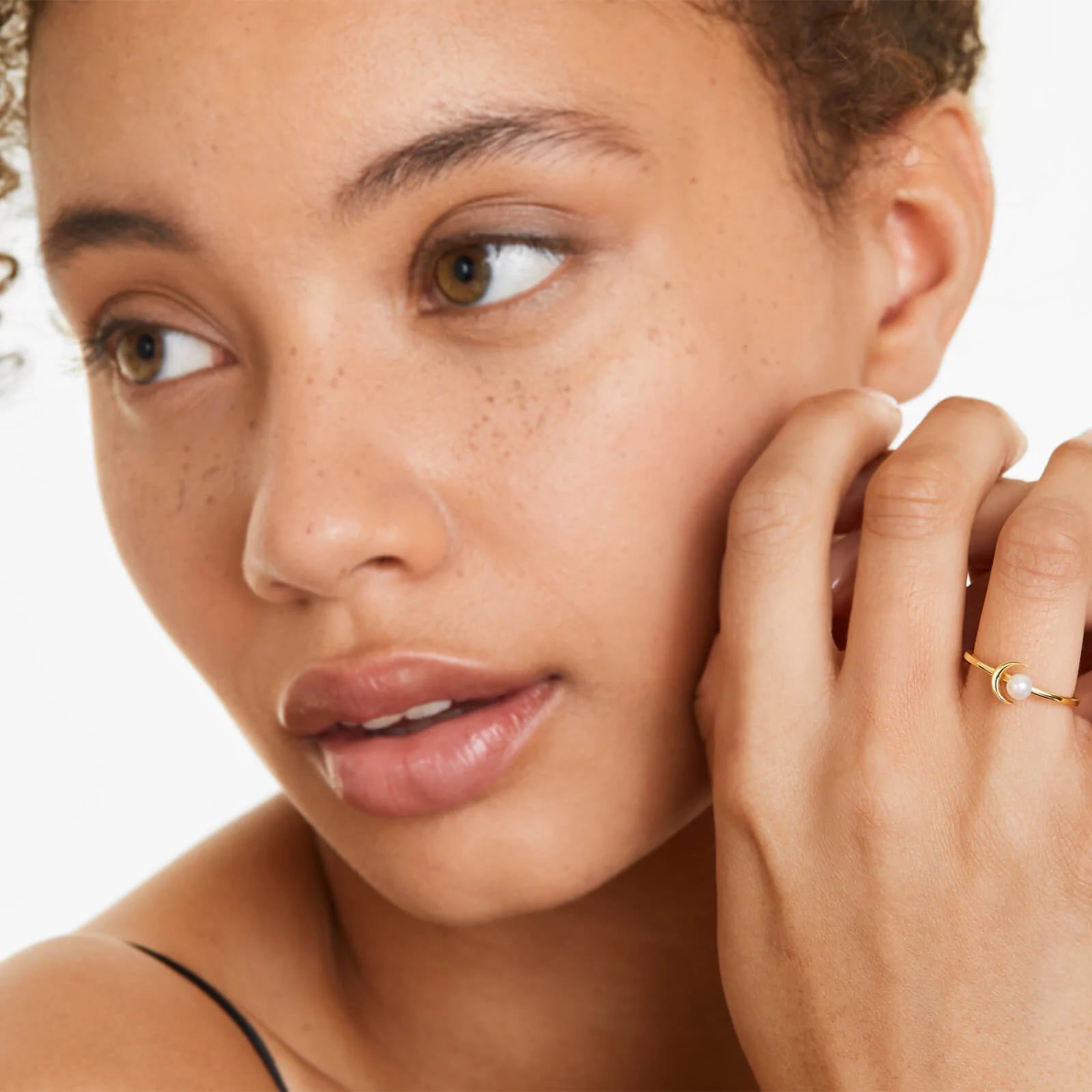 Anel De Ouro Amarelo 18k Lua Crescente C/ Perola