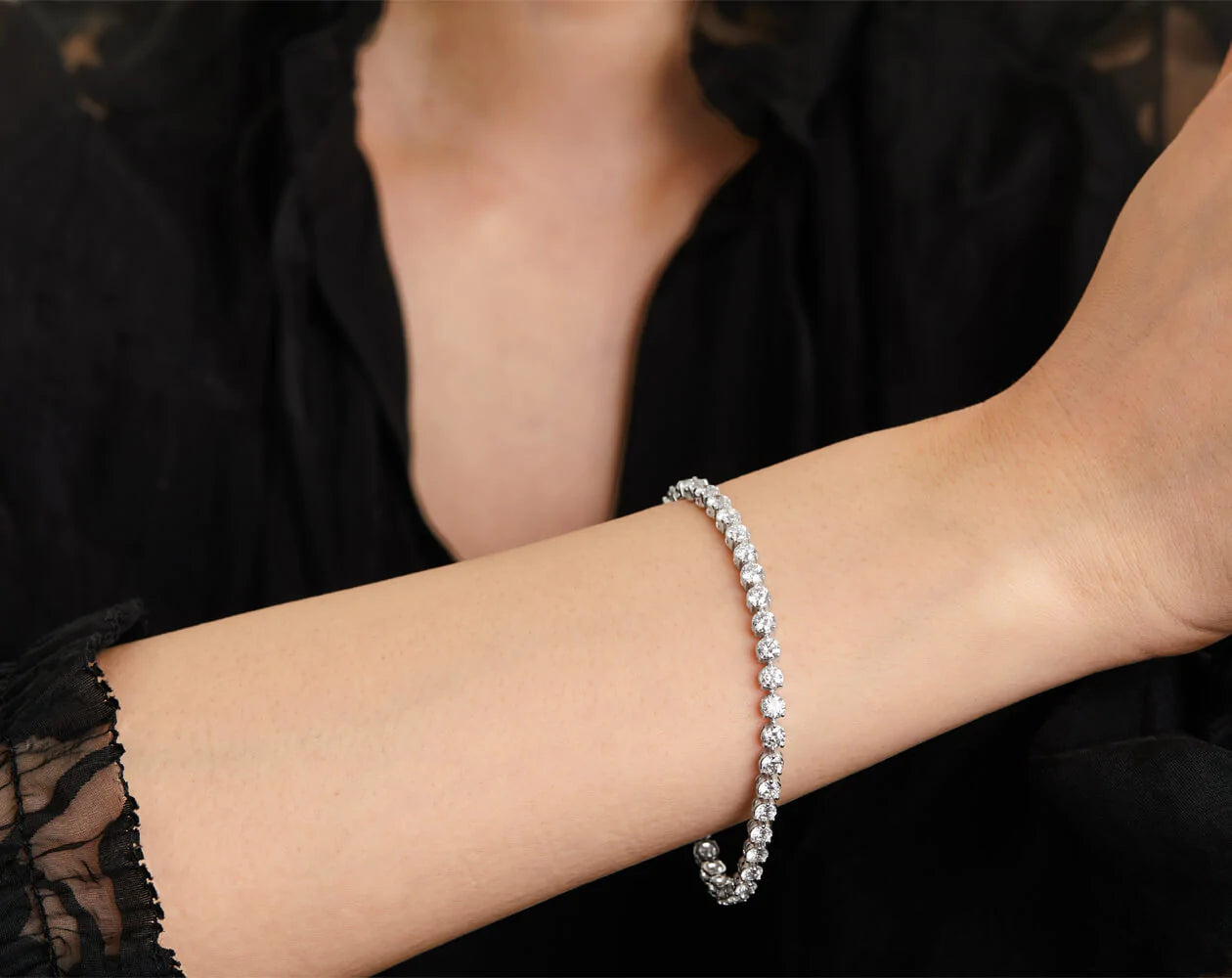 Pulseira Riviera Três Pontas De Diamante Ouro Branco 18K 700pts