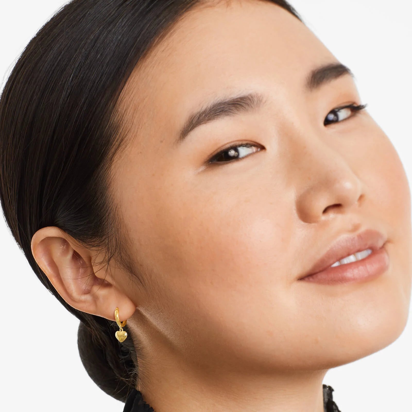 Brinco de Argola Com Coração de Ouro 18k Feminino Luxo
