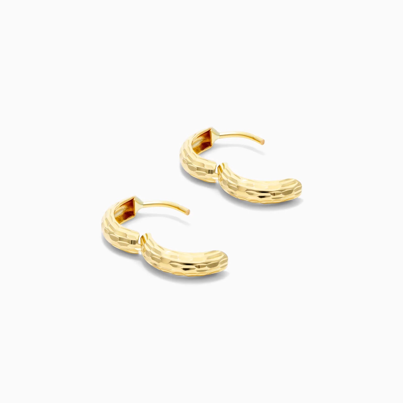 Brinco de Argola Huggie em Ouro 18k Feminino Luxo