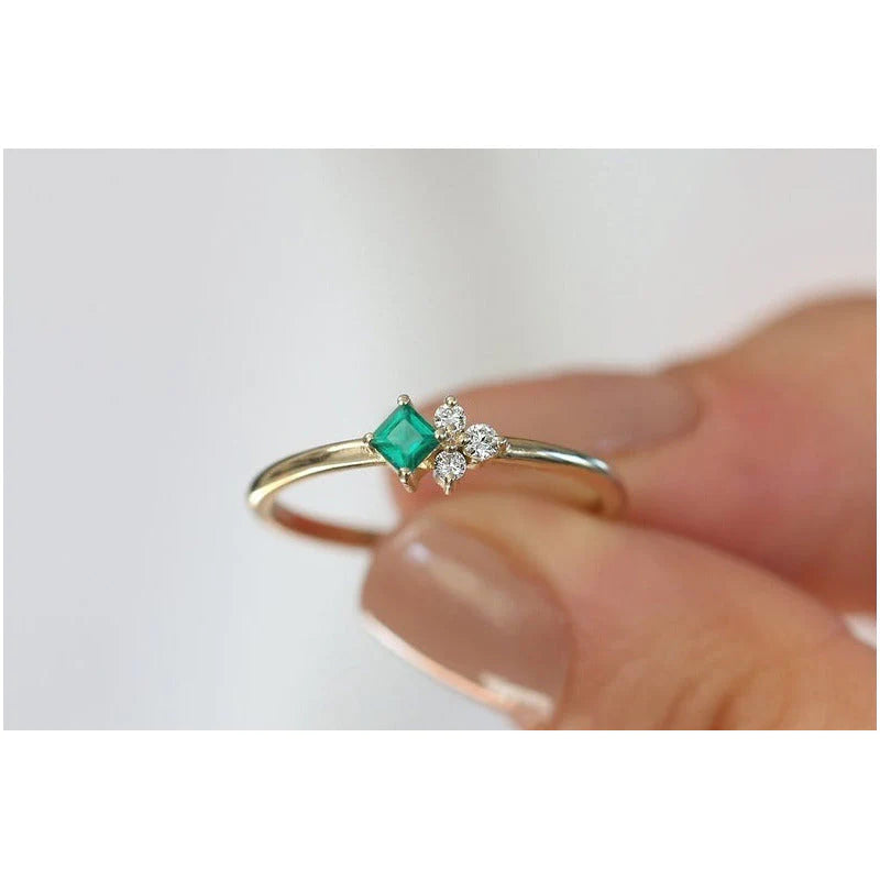 Anel Solitario De Diamante Esmeralda Ouro 18k Noivado