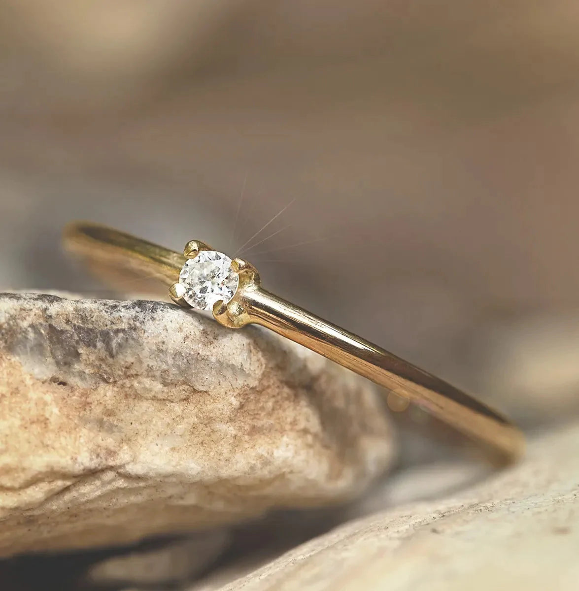 Anel de Noivado Solitario De Diamante Ouro 18k Minimalista