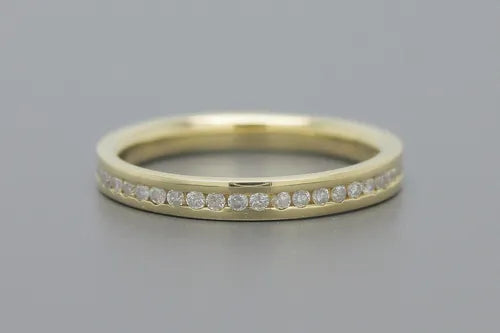 Anel de Ouro 18k Aparador Aliança inteira de Diamantes da Eleonora