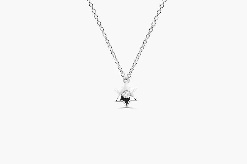 Corrente de ouro Feminina em Ouro Amarelo 18k estrela Diamante
