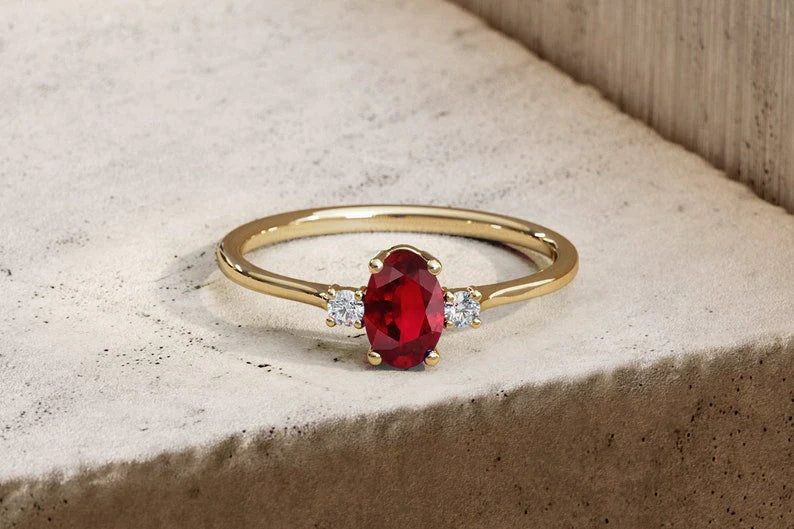 Anel De Noivado em Ouro 18k c/ Rubi e Diamantes Brilhantes