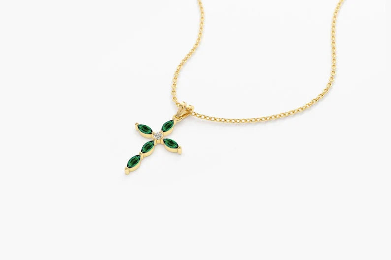 Colar Corrente Cruz de Esmeralda Luxo Feminino em Ouro Amarelo 18k