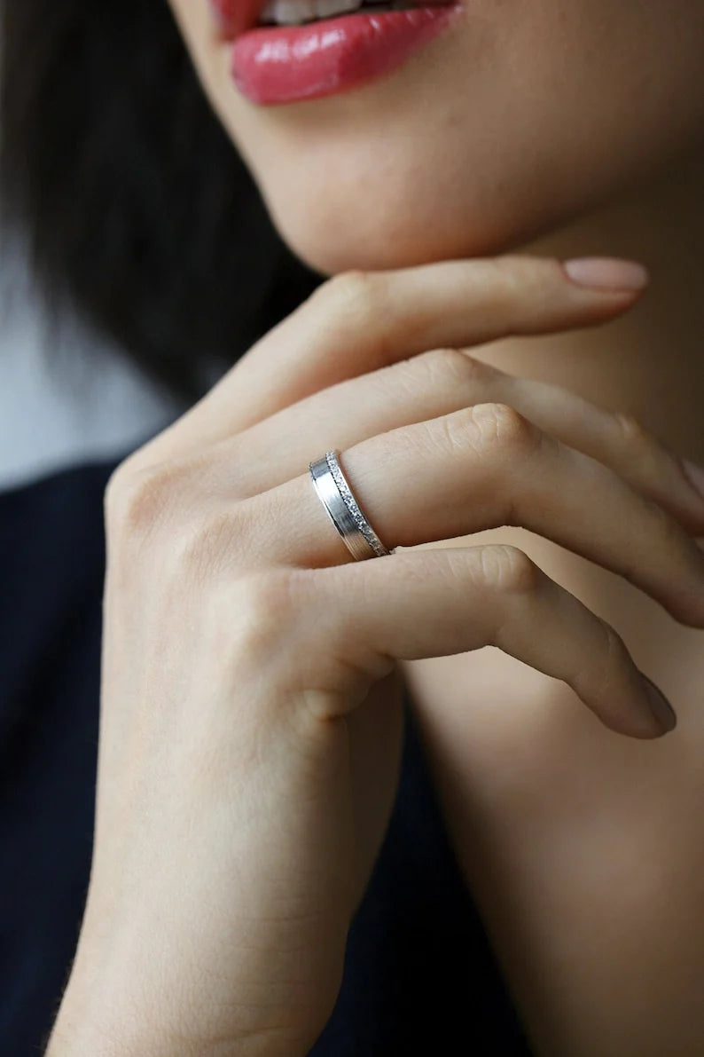 Par de Alianças de casamento noivado ouro 18k diamante Vivid