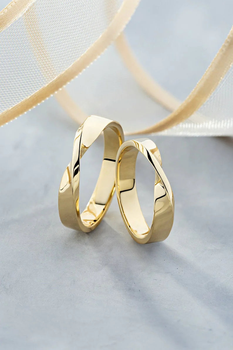 Par de Alianças de casamento noivado ouro 18k diamante
