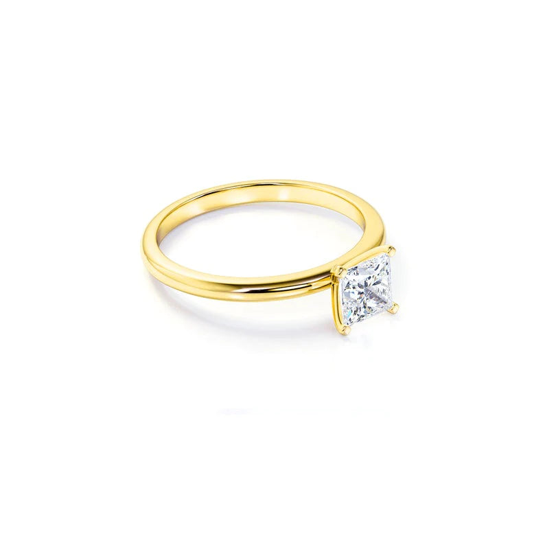 Anel Princesa De Ouro Amarelo 18k e Diamantes Brilhantes 70pts