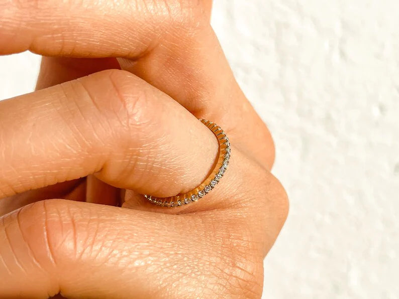 Anel de Ouro 18k Aparador Meia Aliança C/ Diamantes Brilhantes Anne