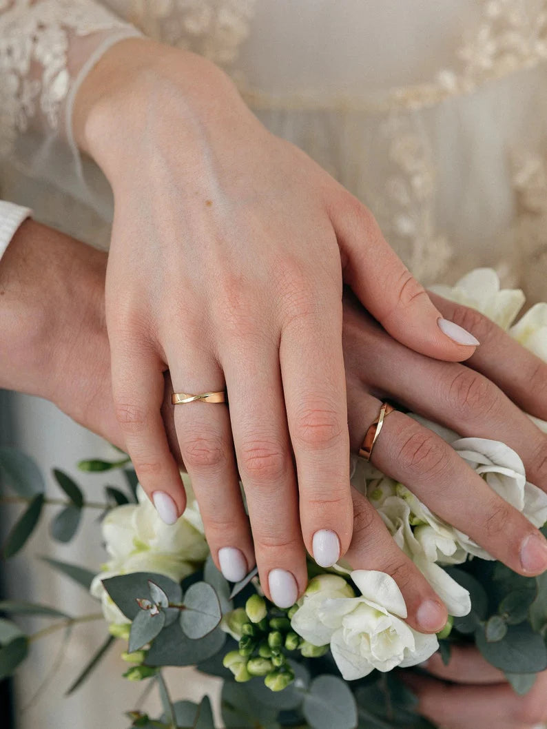 Par de Alianças de casamento noivado ouro 18k diamante