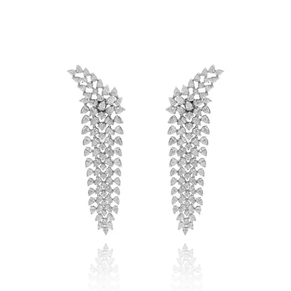 Brinco feminino de ouro 18k diamantes Loren