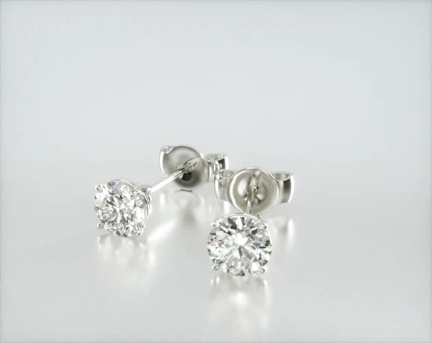 Brinco De Diamante Feminino Ouro 18k Solitario  Brilhante 50 Pts o par