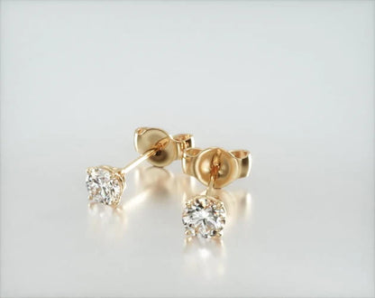 Brinco De Diamante Feminino Ouro 18k Solitario  Brilhante 25 Pts o par