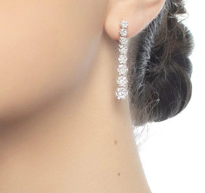 Brinco feminino de ouro 18k diamantes  Mary