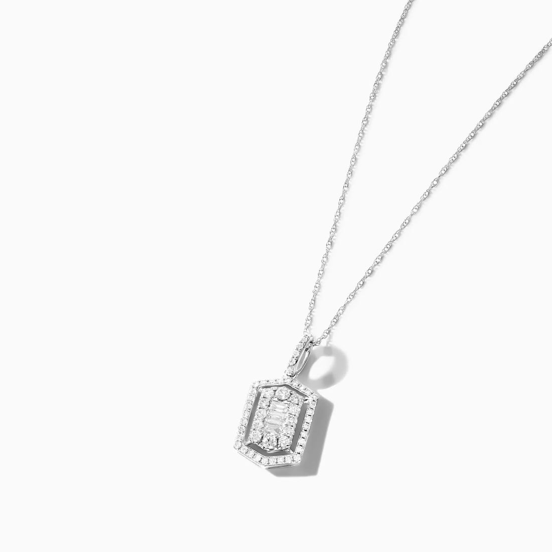 Corrente feminina em Ouro 18k diamantes ponto de luz luxo