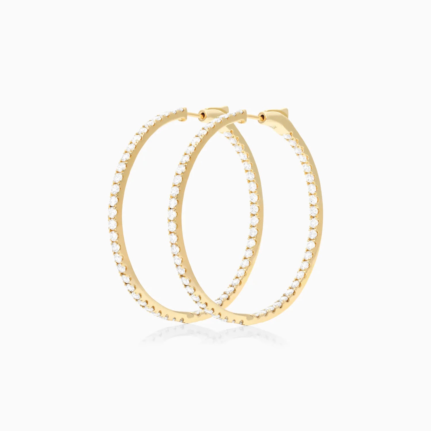 Brinco Argola de Ouro Amarelo 18k Com Diamantes Brilhantes 3,00 Pts o Par