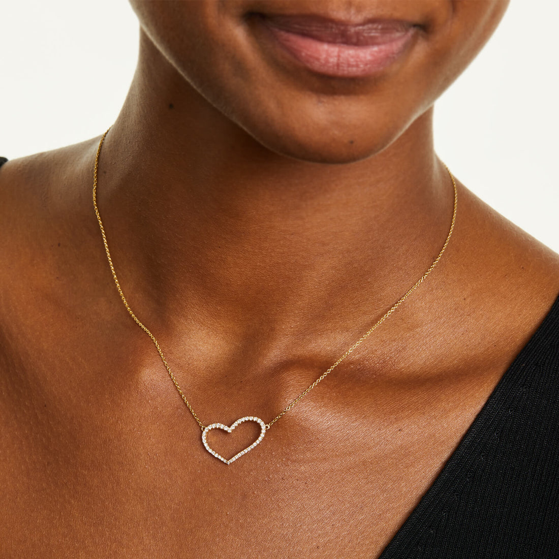 Corrente feminina em Ouro 18k diamantes Coração luxo
