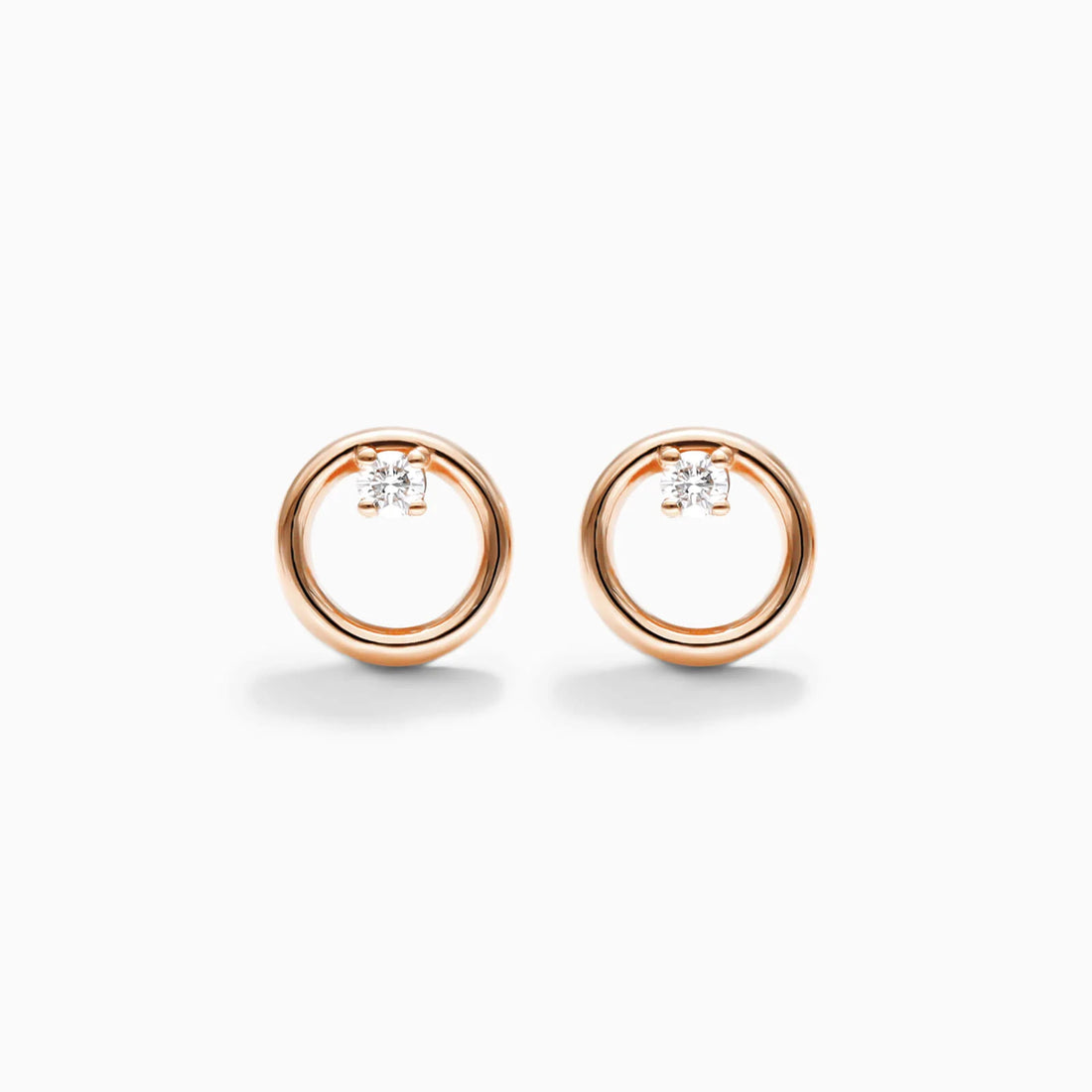 Brinco de  Ouro 18k feminino circle  Diamantes  Luxo
