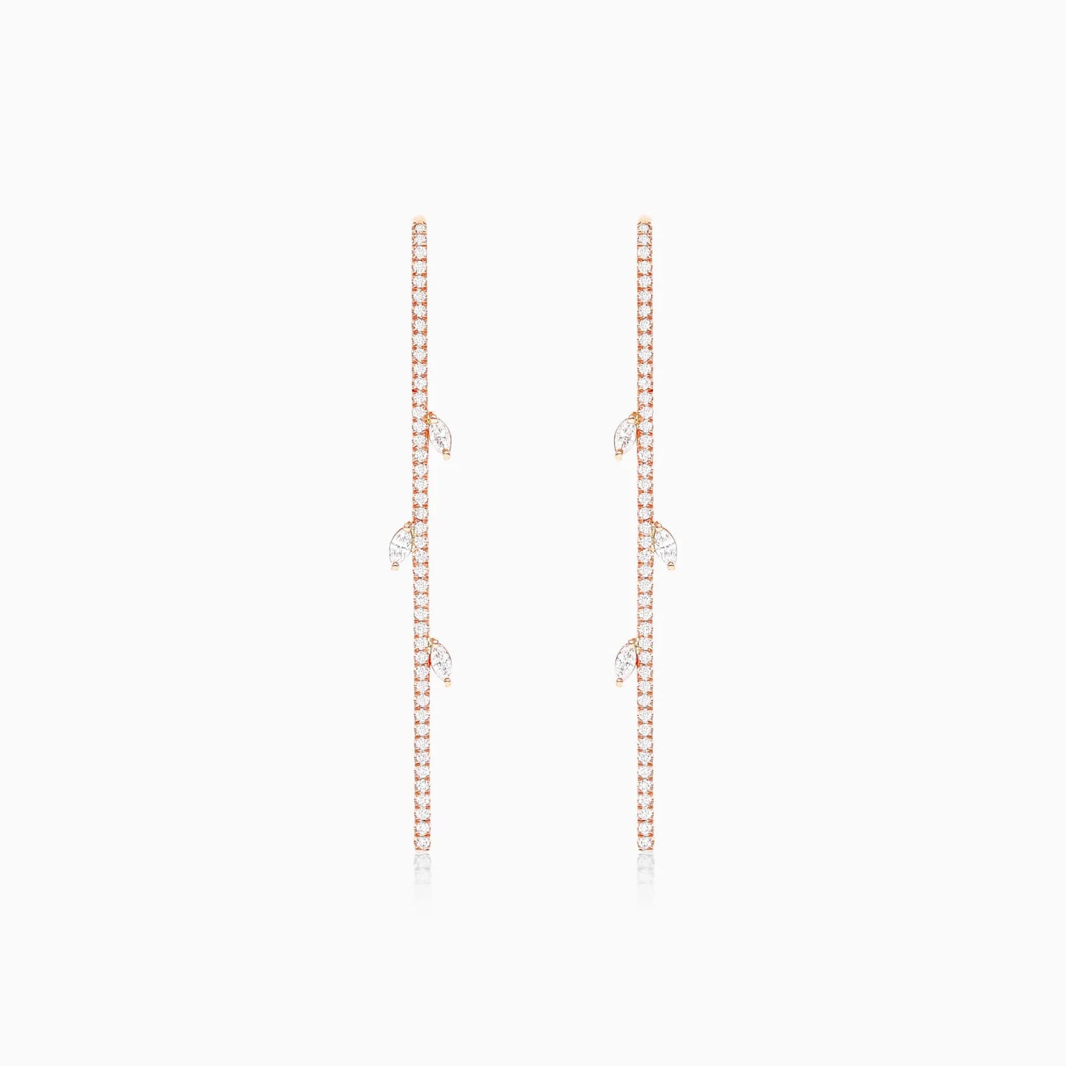Brinco De Ouro 18k e Diamantes Folhas Brilhantes