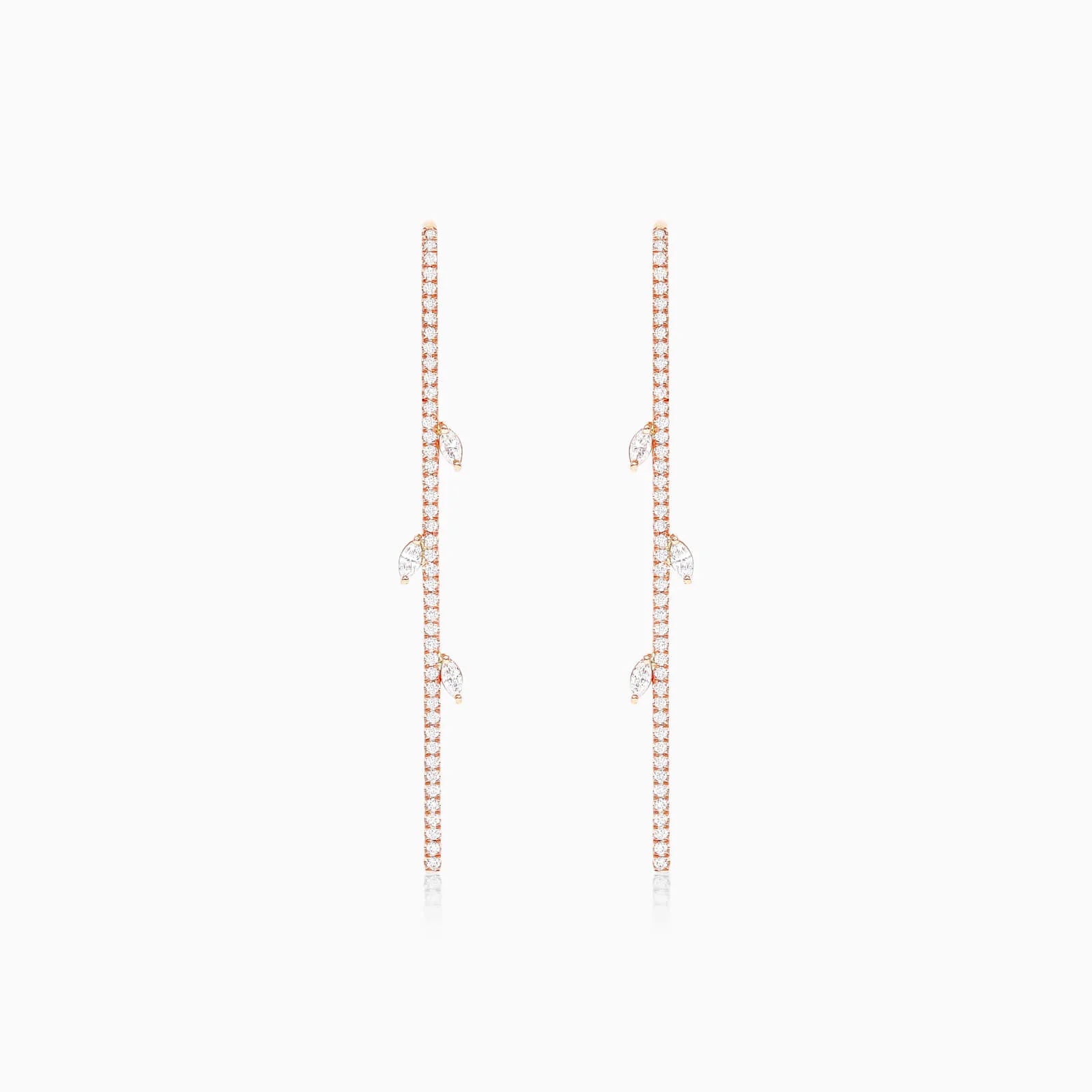 Brinco De Ouro 18k e Diamantes Folhas Brilhantes