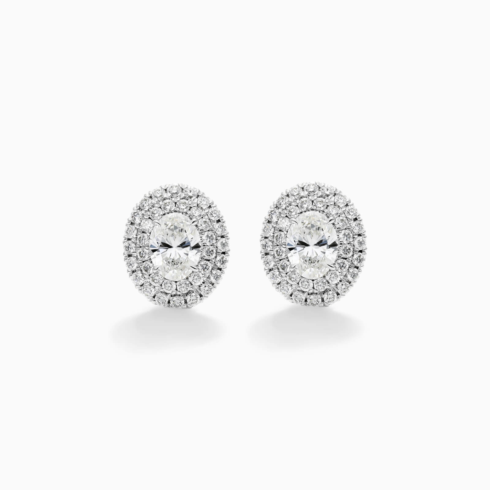 Brinco Feminino De Ouro branco 18k Brilhante Diamantes pave oval
