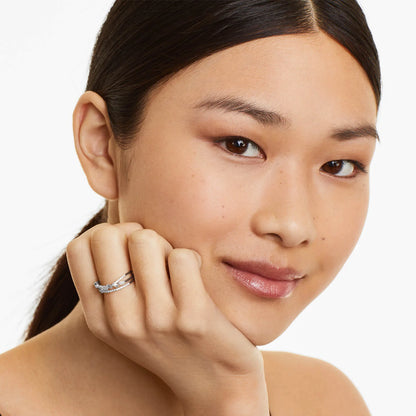Anel Cris-Cross de Diamante Brilhantes Pave em Ouro Branco 18k