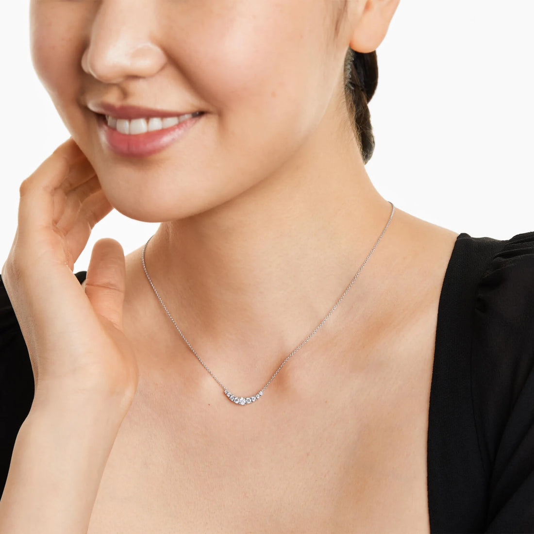 Corrente feminina em Ouro 18k diamantes Pontos de luz