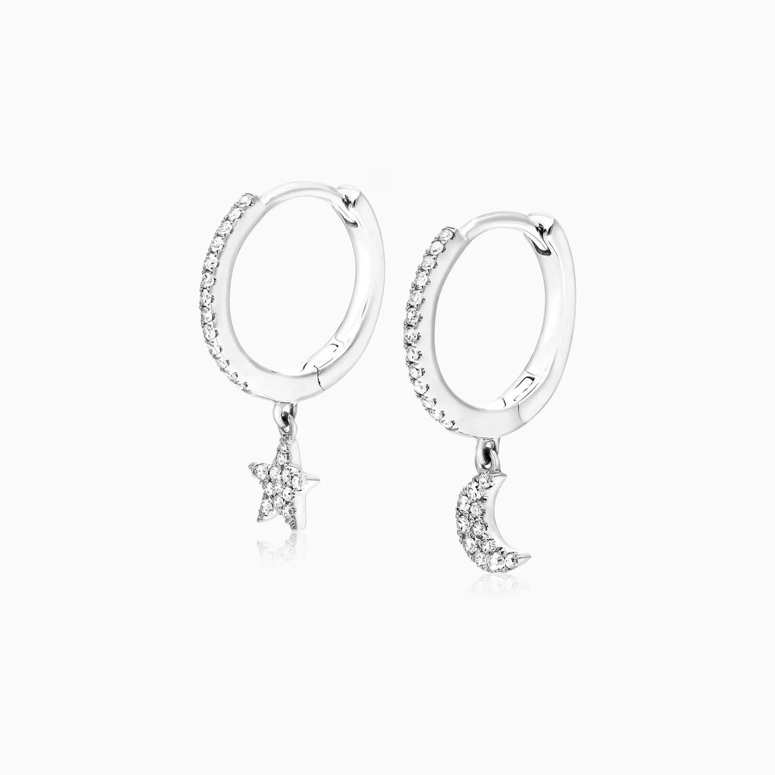 Brinco de  Ouro 18k feminino  Diamantes Lua e estrela Luxo