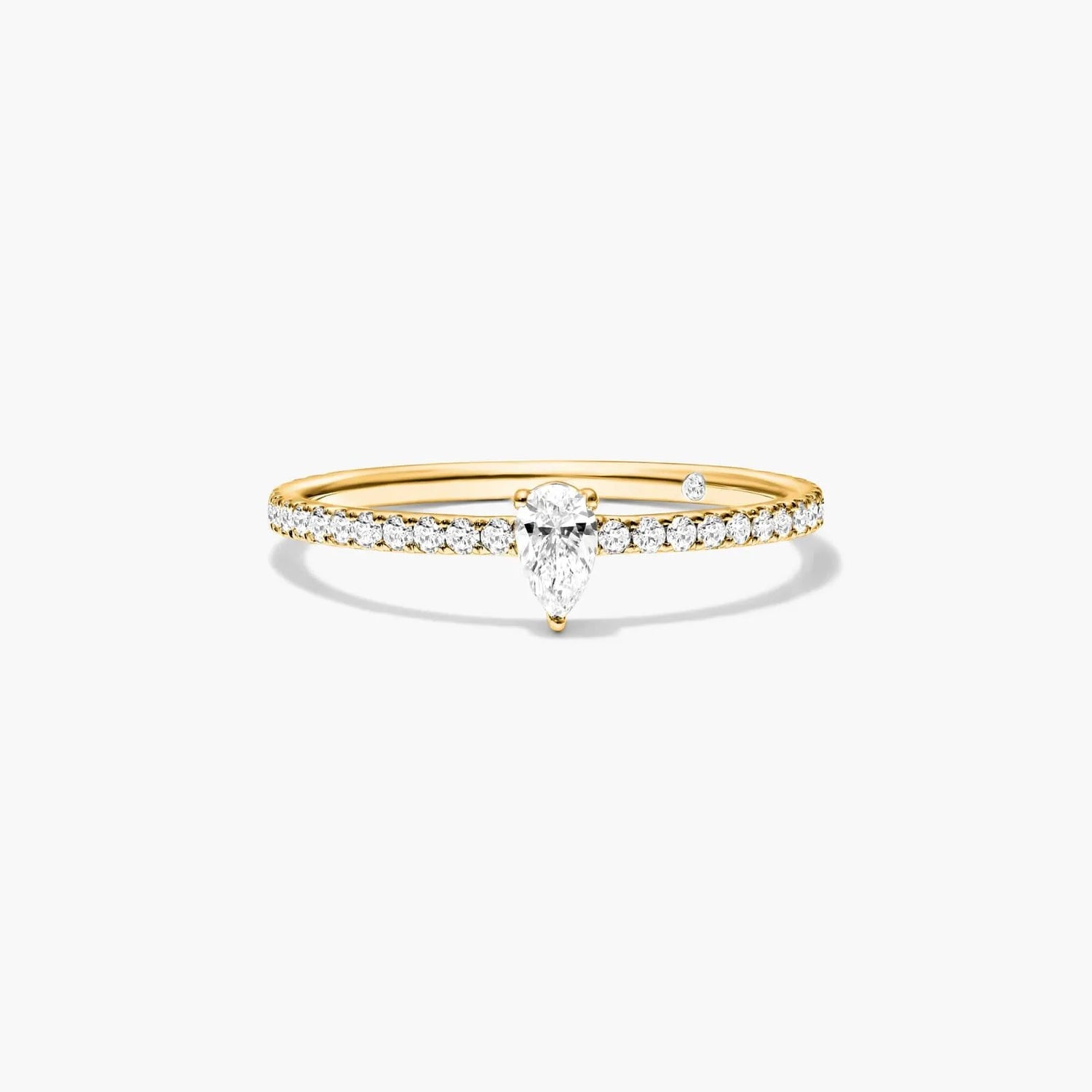 Anel De Ouro 18k Noivado C/ Diamantes Brilhantes