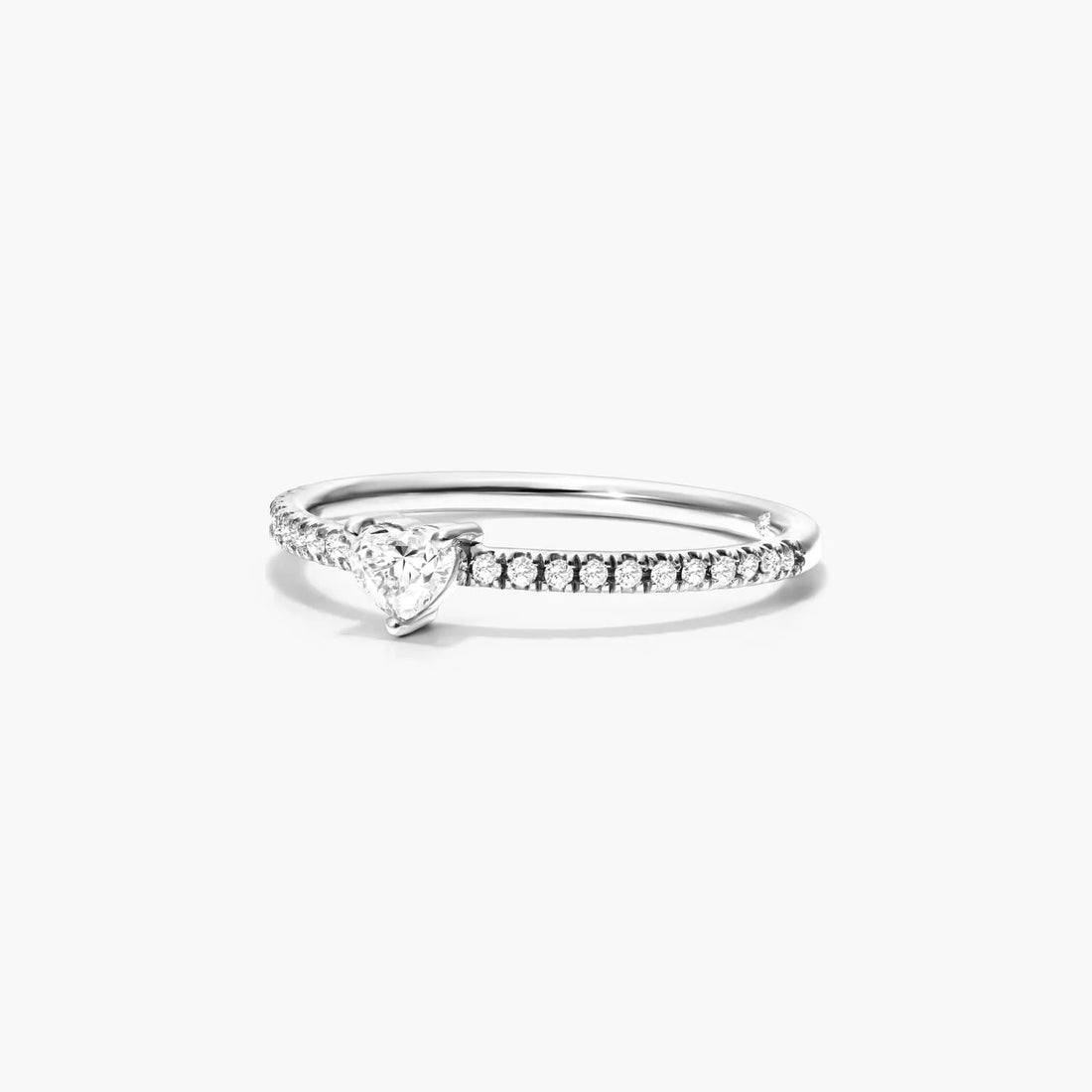 Anel De Ouro 18k Noivado C/ Diamante Heart E Brilhantes