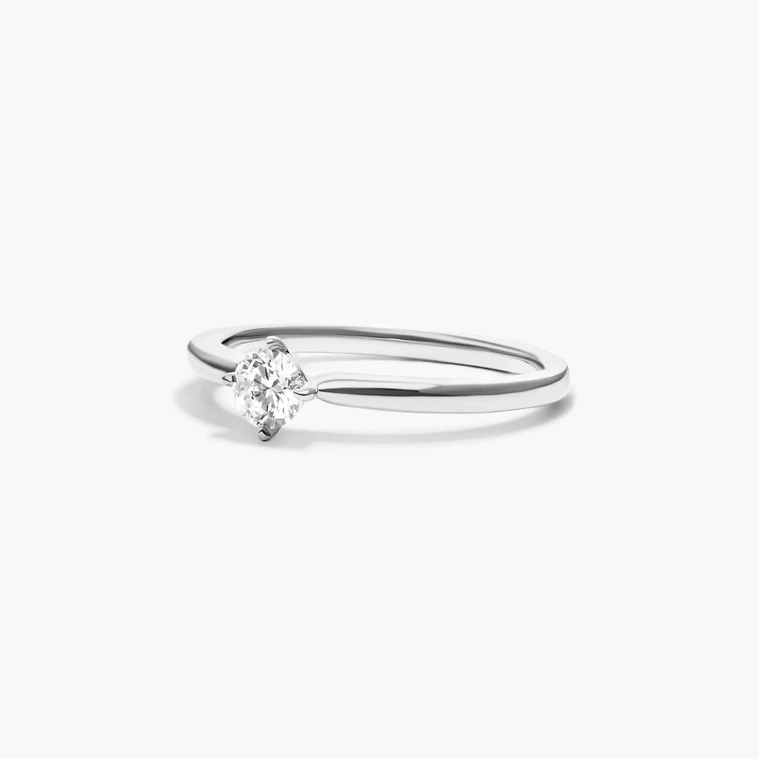 Anel  De Diamante Solitario noivado  em Ouro 18k luxo