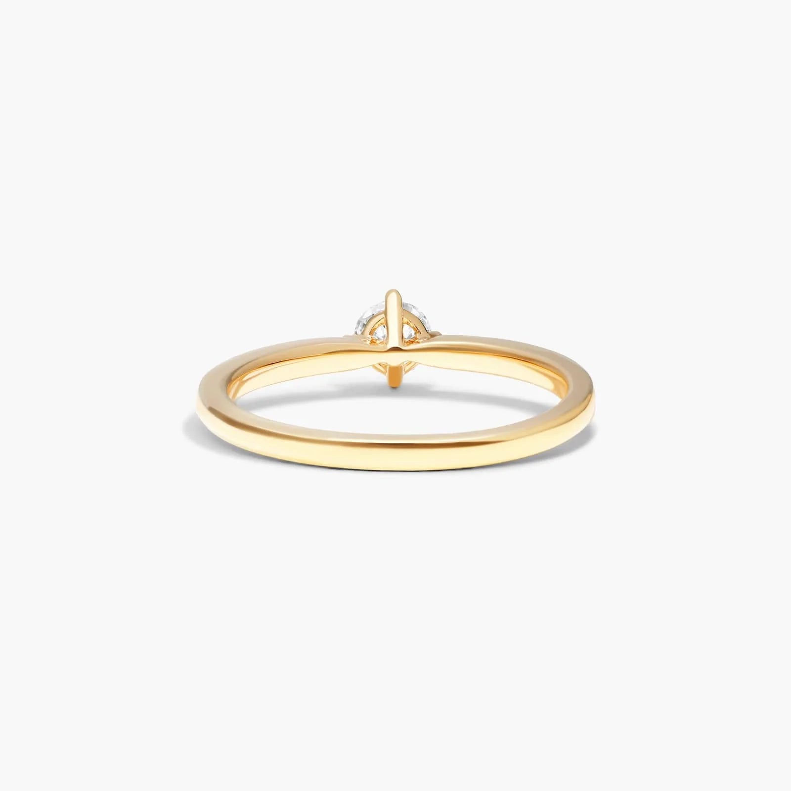 Anel  De Diamante Solitario noivado  em Ouro 18k luxo