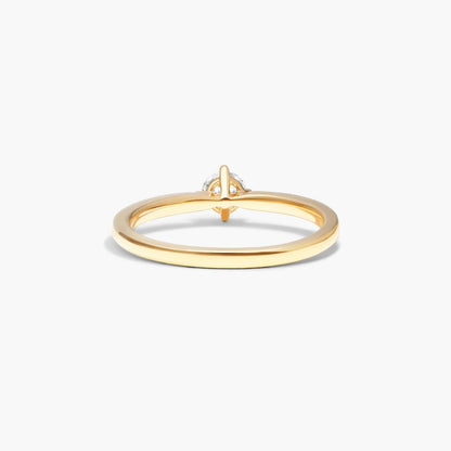 Anel  De Diamante Solitario noivado  em Ouro 18k luxo