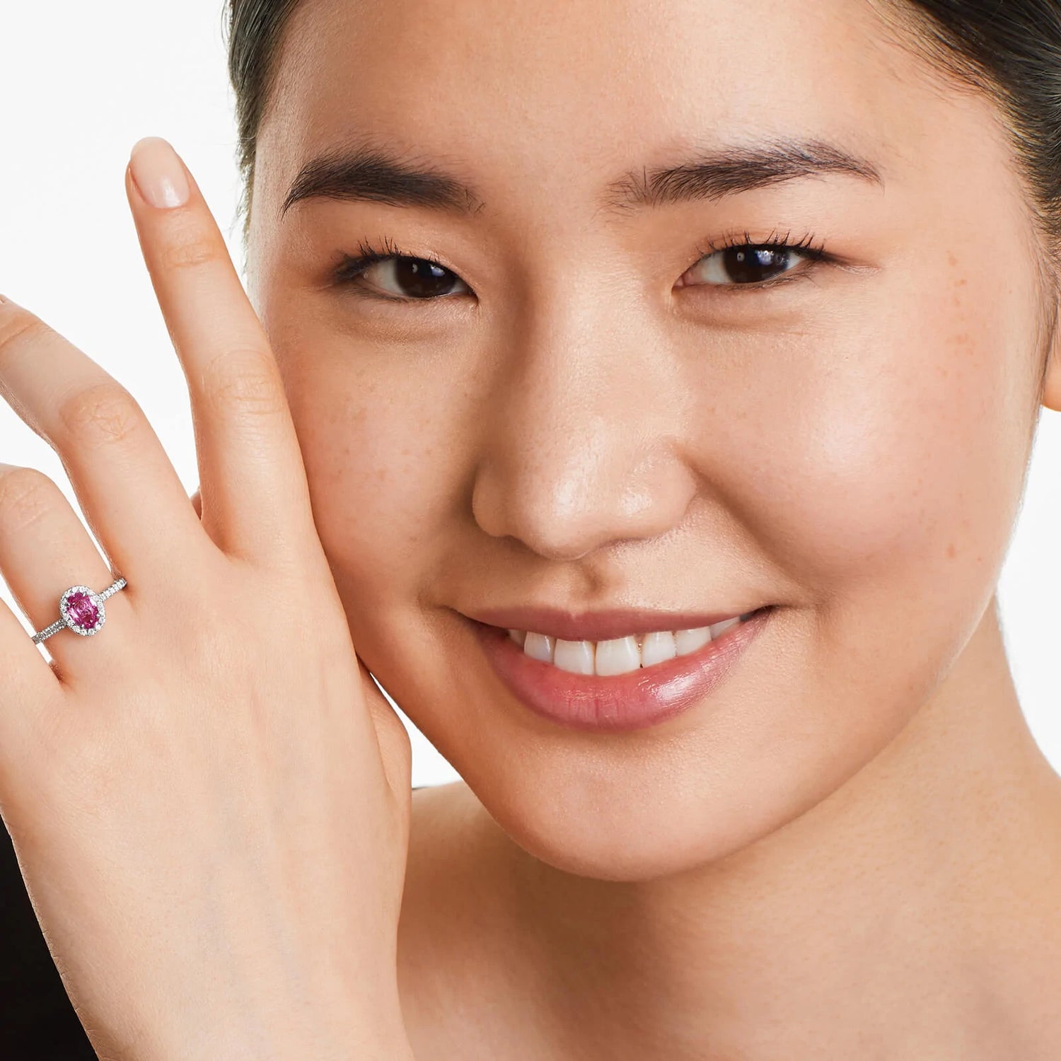Anel de Safira Rosa em Ouro 18k C/ Diamantes Brilhantes