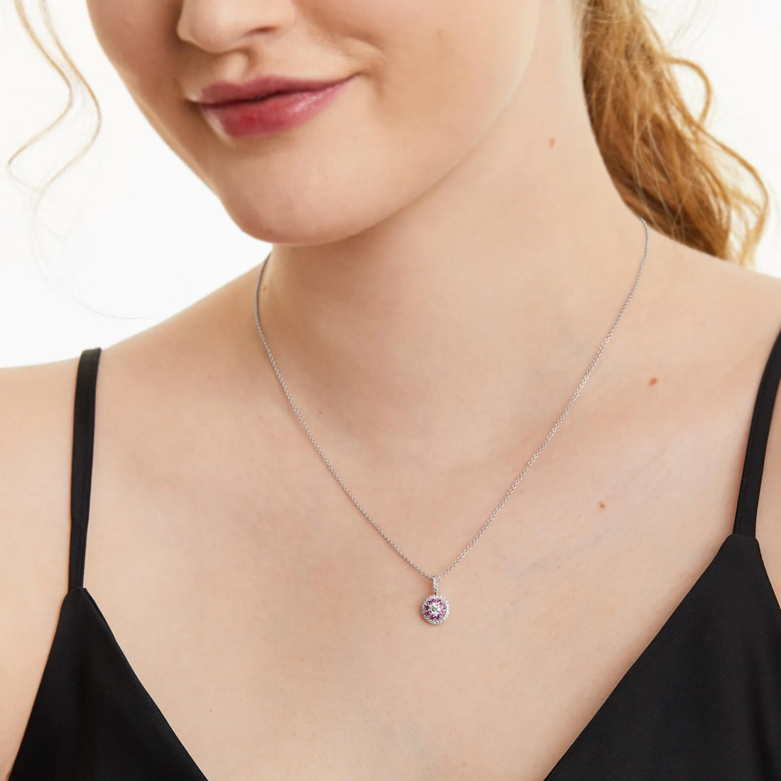 Corrente feminina em Ouro 18k diamantes e Safiras Luxo
