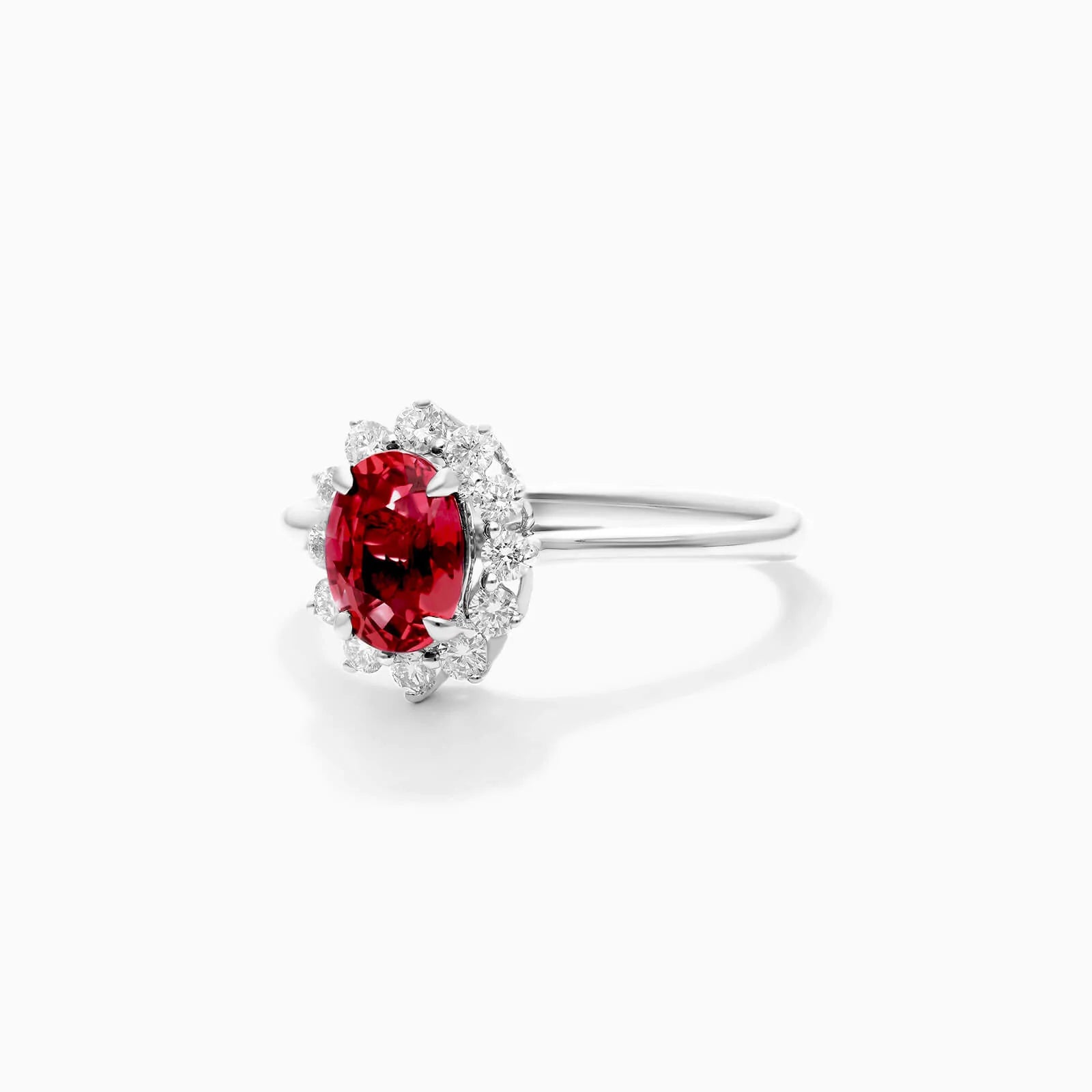 Anel De Rubi Em Ouro 18k C/ Diamantes Brilhantes
