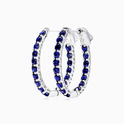 Brinco de Argola em Ouro Branco 18k e Safiras Redondas Azuis