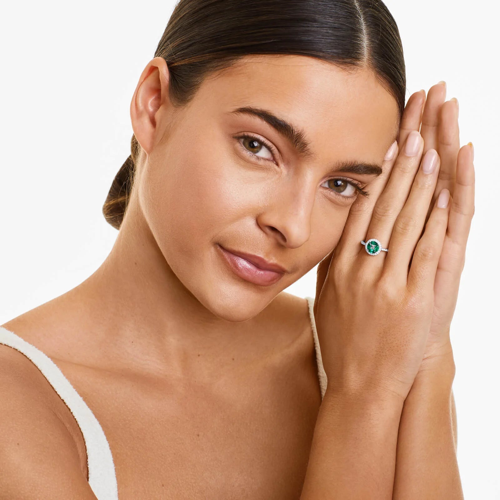 Anel De Ouro Branco 18k Esmeraldas e Diamantes Brilhantes Stacy